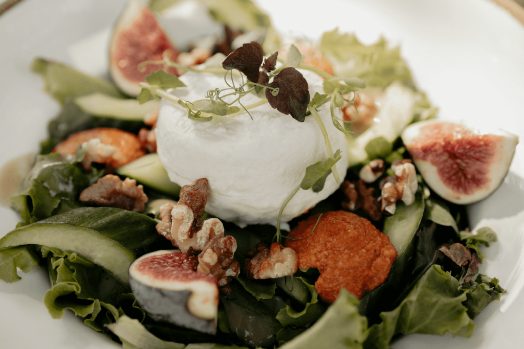 Fresh Fig, Goat Cheese & Walnut Salad with Olive Oil